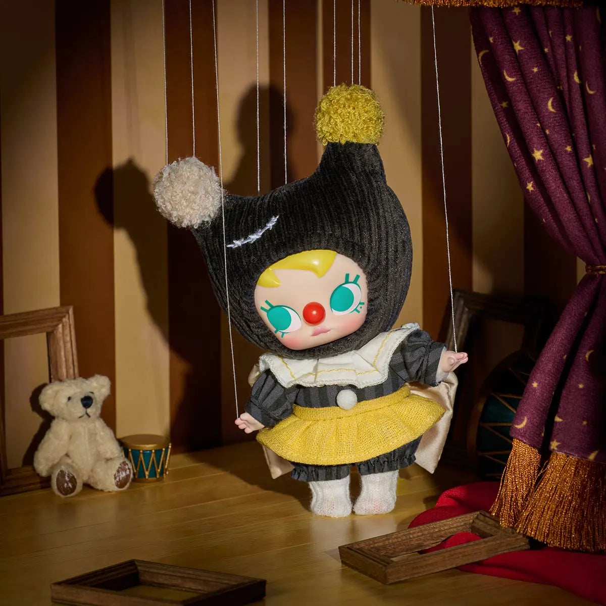 WHY SO SERIOUS - Caja misteriosa de peluche colgante